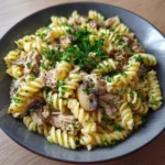 Pasta with tuna and mushrooms