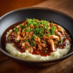 Sauce au poulet effiloché et purée de pommes de terre