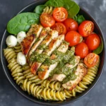 Salade de pâtes au pesto de poulet