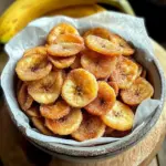 Chips de banane à la cannelle et au sucre à la friteuse à air