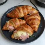 Croissants au jambon et au fromage à la friteuse à air