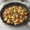 Skillet de dinde hachée aux pommes de terre savoureux et facile à préparer