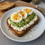 Toast de Fromage Cottage et Avocat
