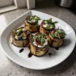 Amuse-bouches de rouleaux d'aubergine