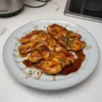 Escalopes de Poulet Caramélisées à l'Ail, au Miel et à la Sauce Soja