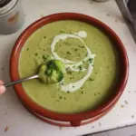 Soupe Crémeuse de Brocoli Végan Haute en Protéines