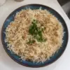 Assiette de Riz Libanais garni de légumes et d'épices